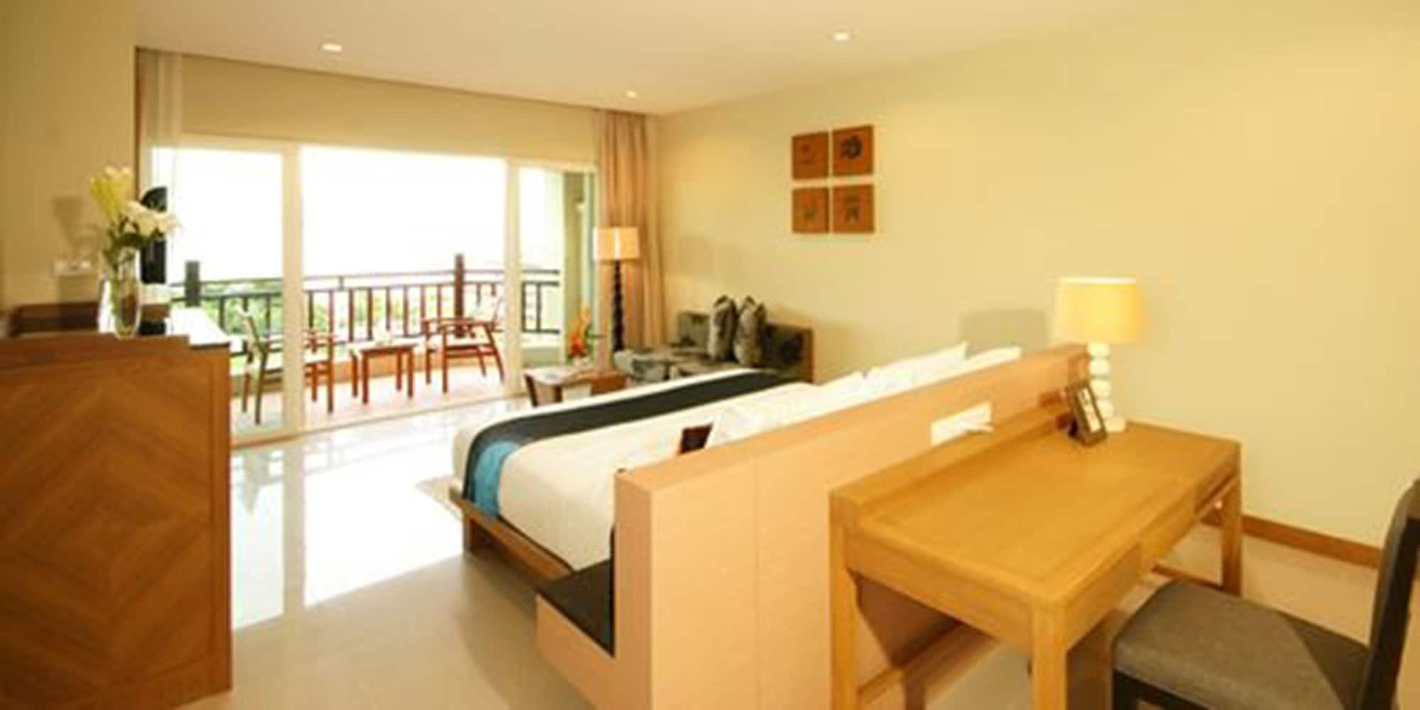 The Heritage Pattaya Beach Resort-Sha Екстериор снимка