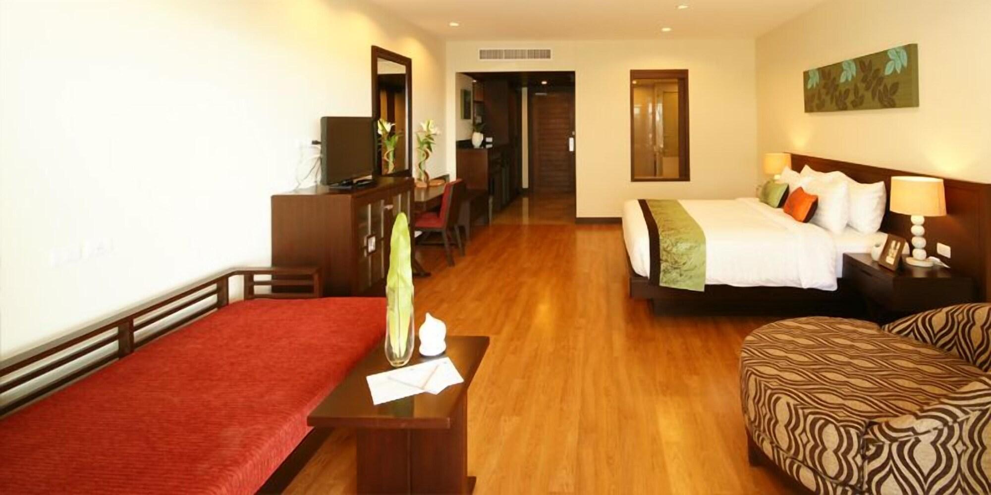 The Heritage Pattaya Beach Resort-Sha Екстериор снимка