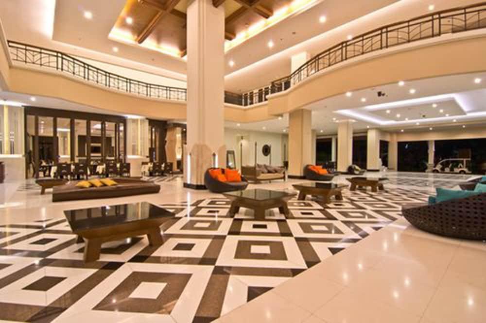 The Heritage Pattaya Beach Resort-Sha Екстериор снимка