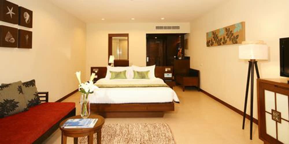 The Heritage Pattaya Beach Resort-Sha Екстериор снимка