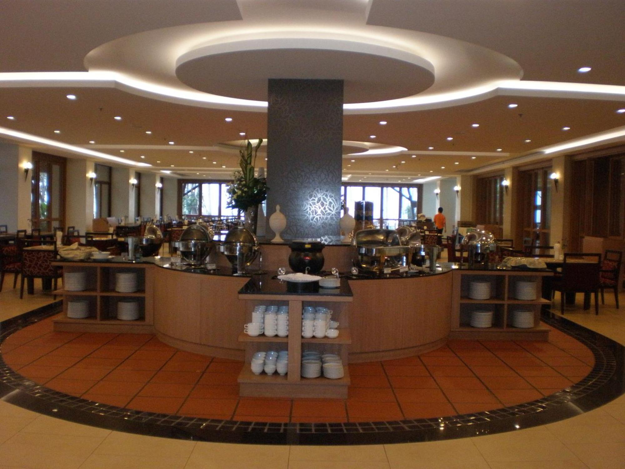The Heritage Pattaya Beach Resort-Sha Екстериор снимка